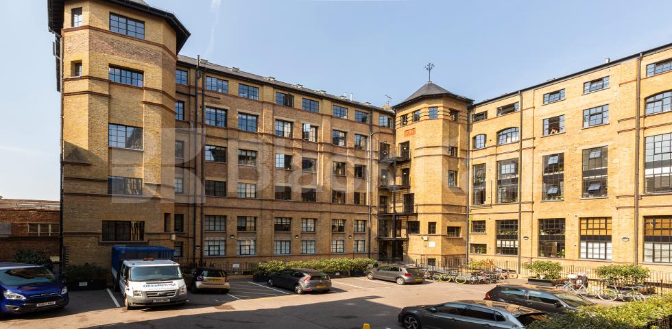 			3 Bedroom, 1 bath, 1 reception Apartment			 SPRINGFIELD HOUSE LOFTS-TYSSEN STREET, DALSTON E8
